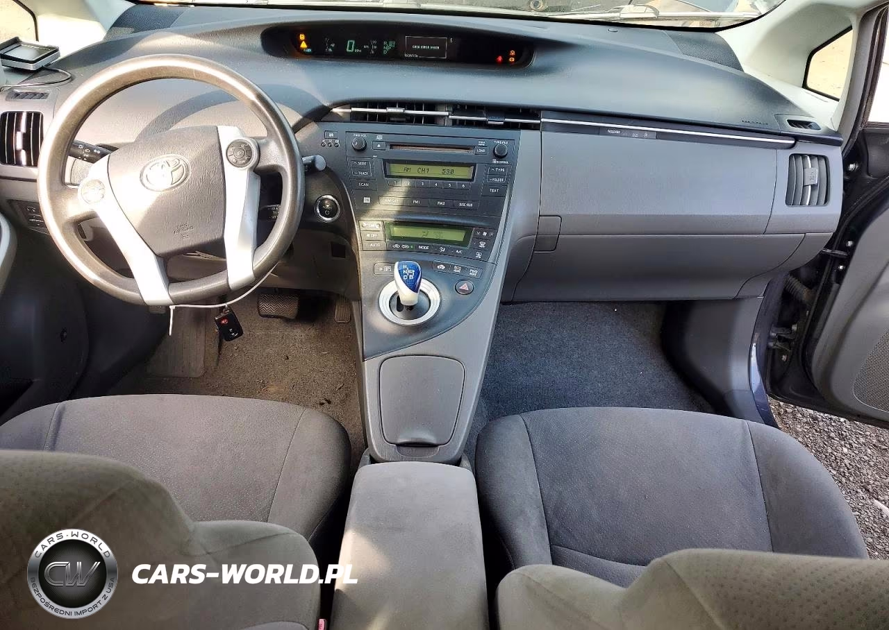 2011 Toyota Prius Three VIN:JTDKN3DU3B0265927 - 8