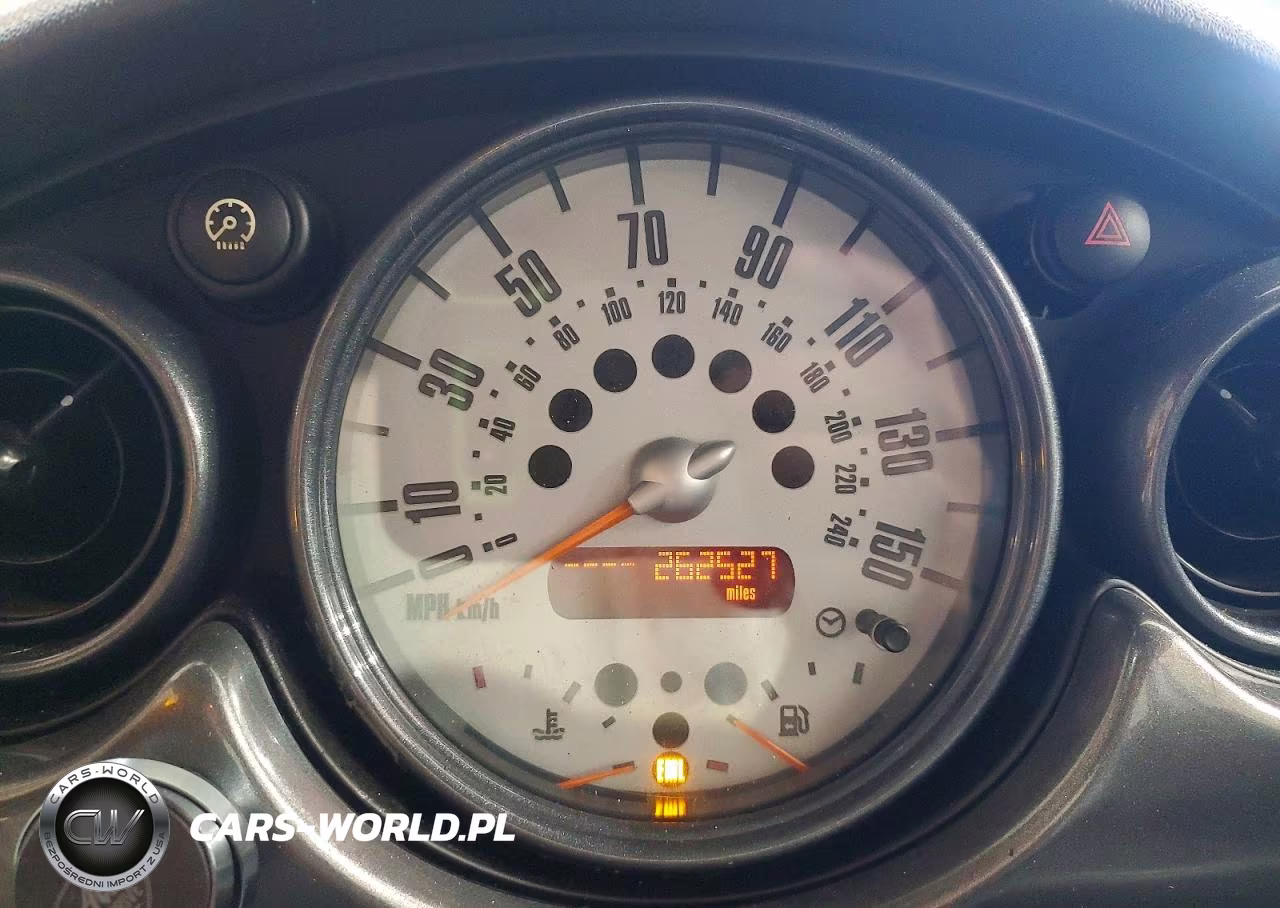 2006 Mini Cooper VIN:WMWRC33586TK66653 - 9