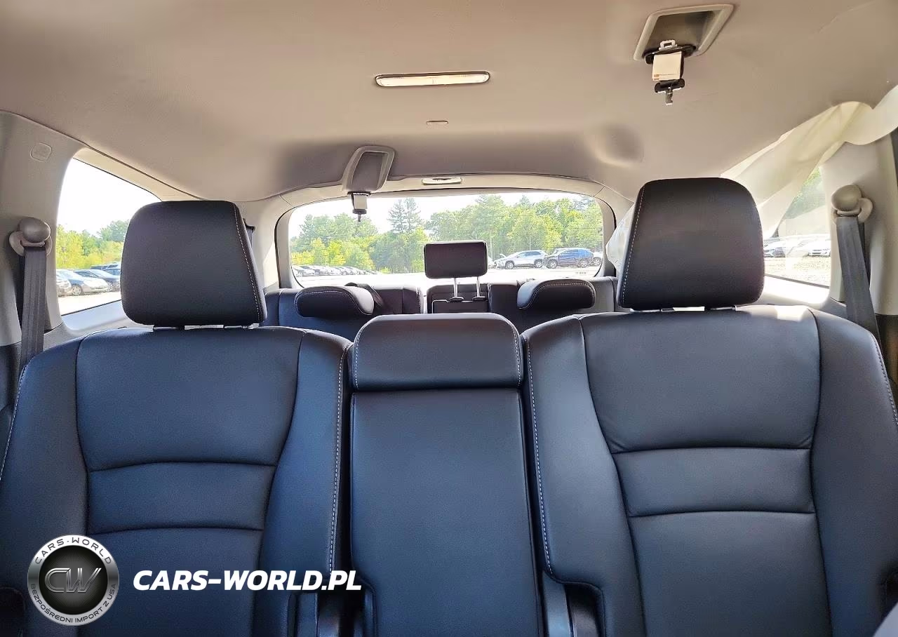 2021 Honda Pilot Touring VIN:5FNYF6H91MB045270 - 10