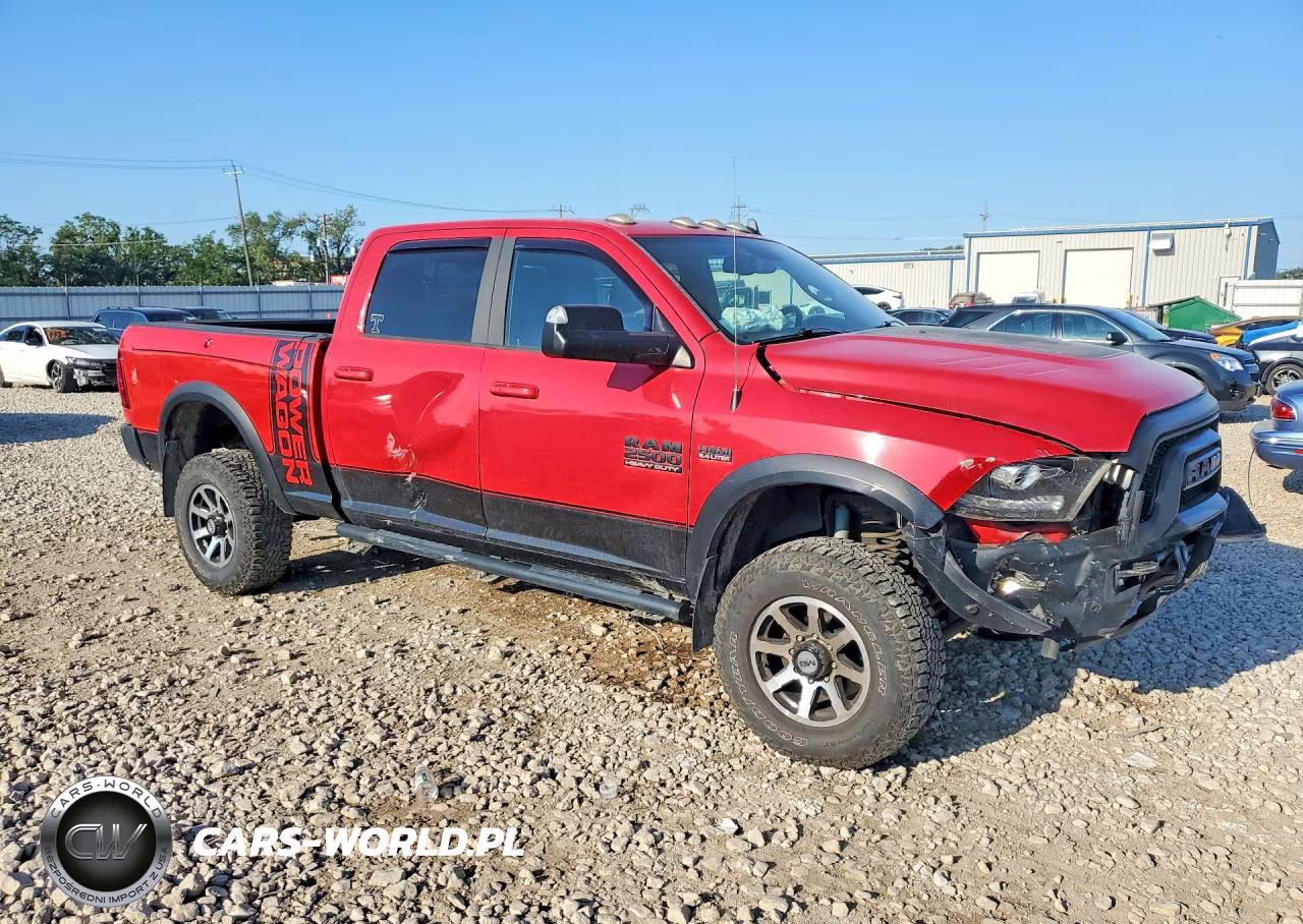 2018 Ram 2500 Powerwagon VIN:3C6TR5EJ8JG105455 - 4