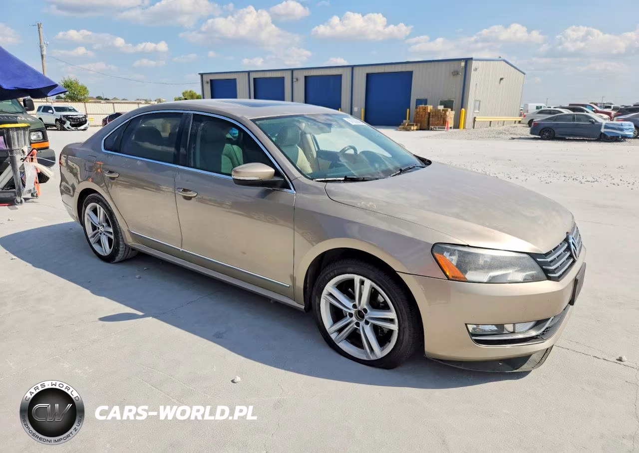 2015 Volkswagen Passat Sel VIN:1VWCS7A39FC023371 - 4
