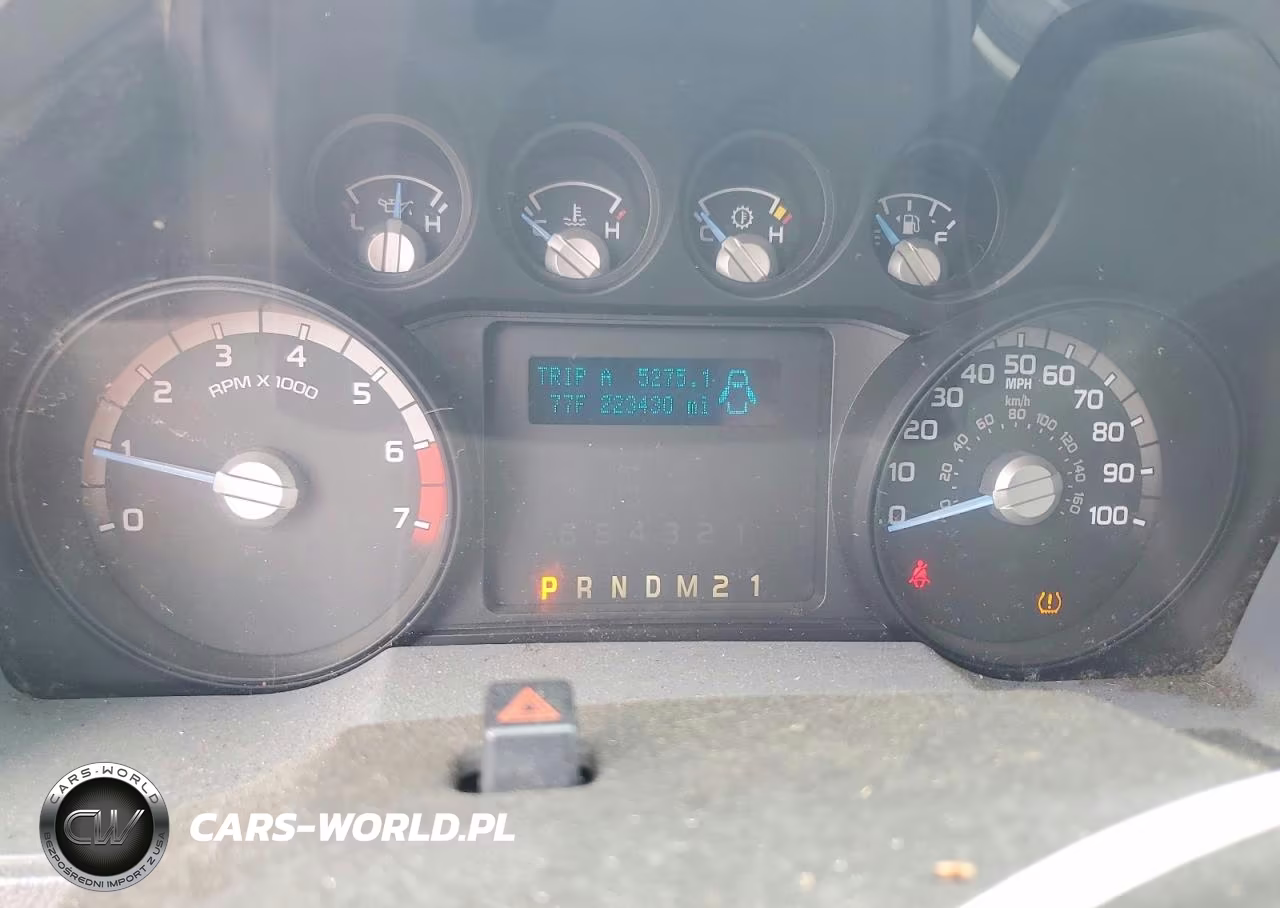 2011 Ford F250 Super Duty VIN:1FTBF2A66BEB95601 - 9