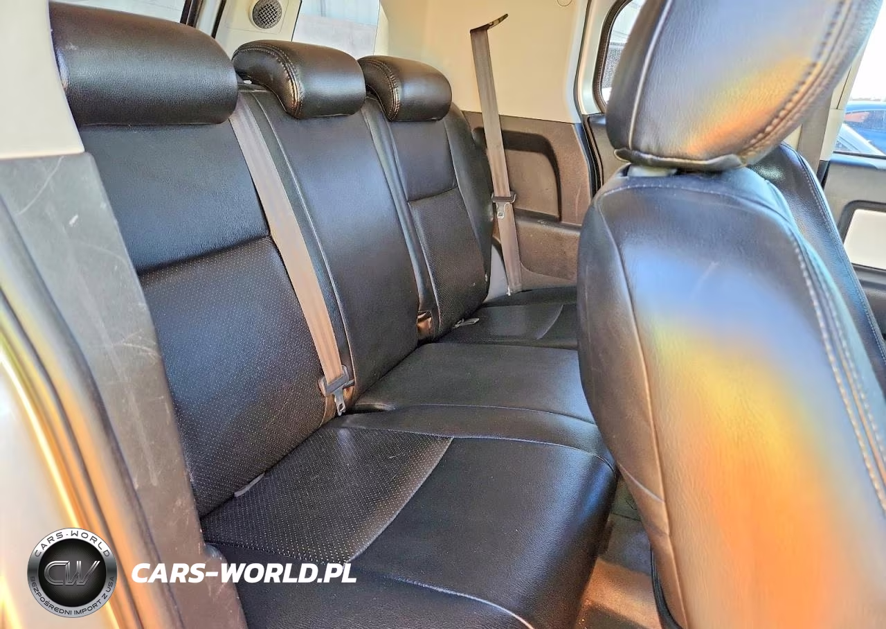 2007 Toyota Fj Cruiser Base VIN:JTEBU11F870033761 - 10
