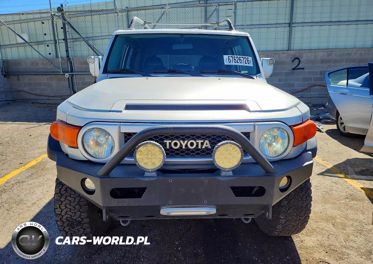2007 Toyota Fj Cruiser Base VIN:JTEBU11F870033761 - 5