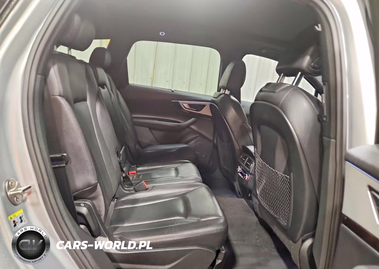 2019 Audi Q7 Premium Plus VIN:WA1LHAF72KD047309 - 11