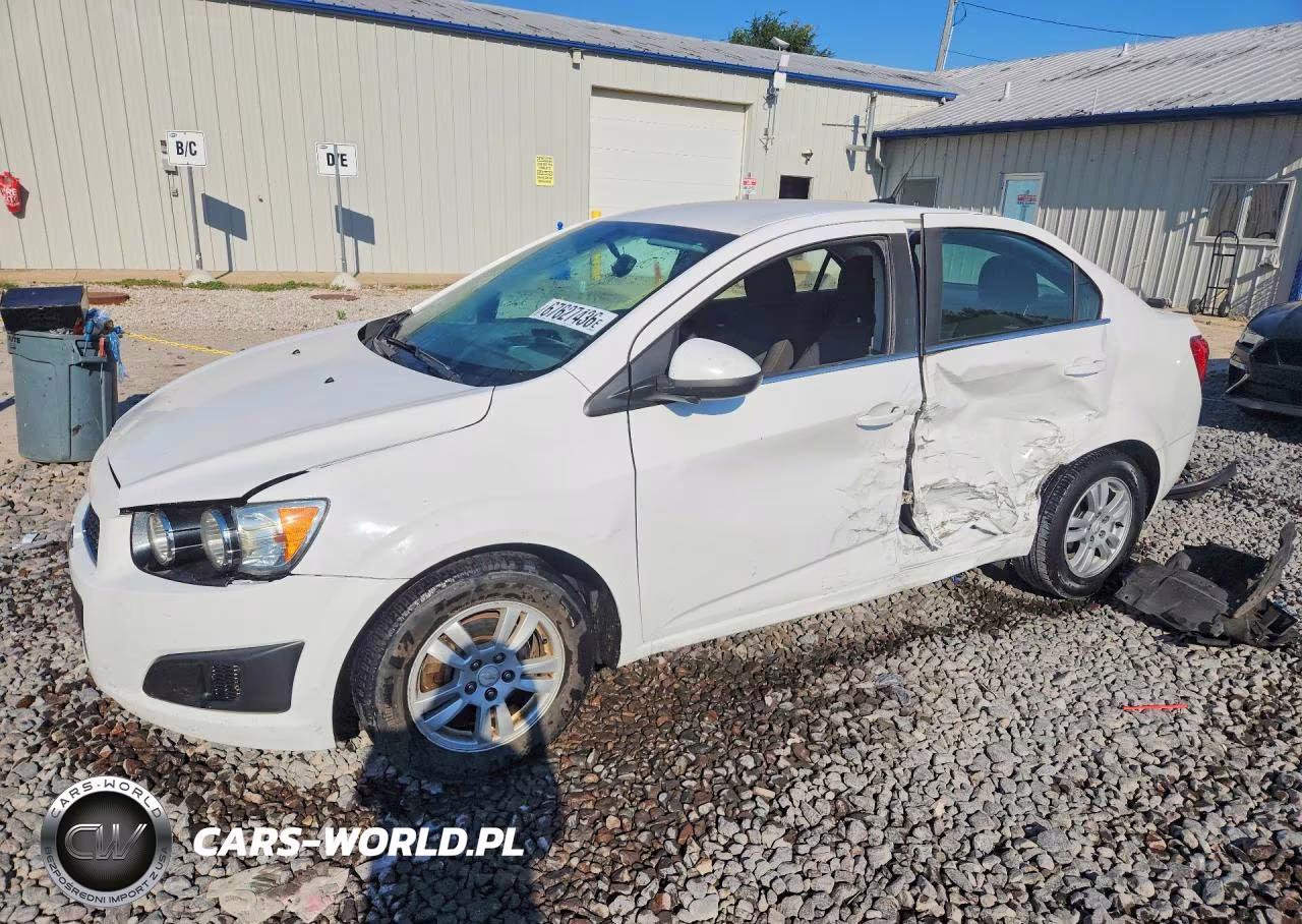 2014 Chevrolet Sonic Lt – zdjęcie 1 z 13