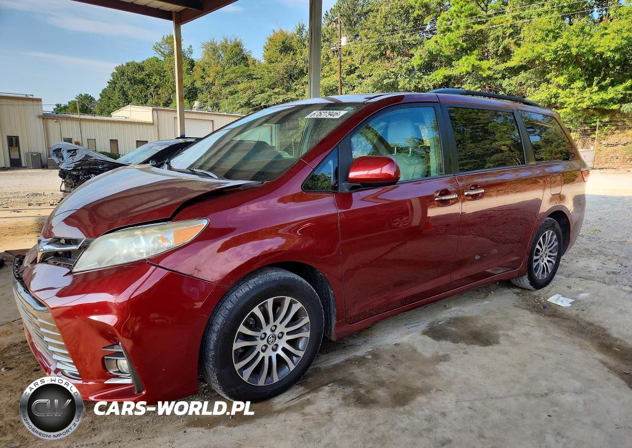 2018 Toyota Sienna Xle 8-Passenger