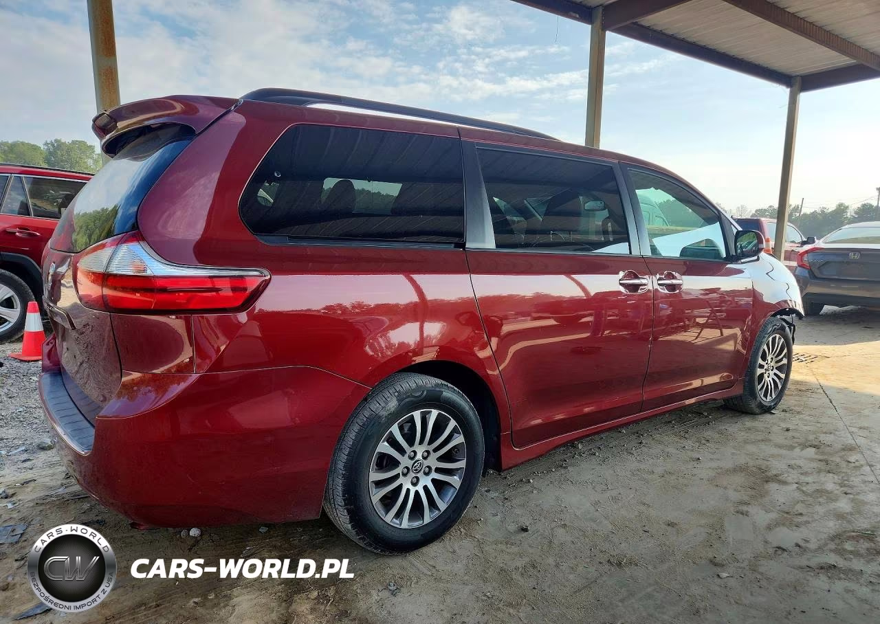 2018 Toyota Sienna Xle 8-Passenger VIN:5TDYZ3DC6JS936170 - 3