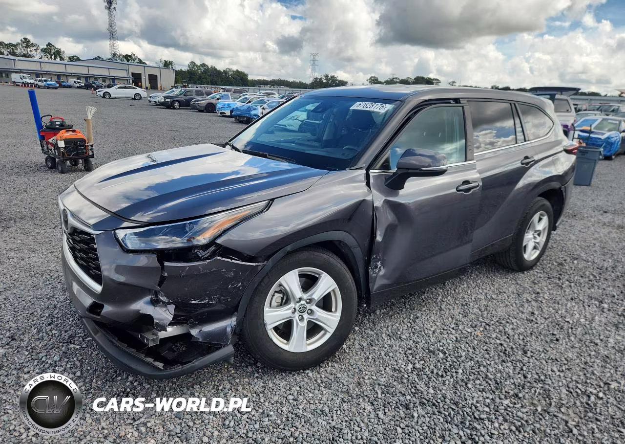 2024 Toyota Highlander Le – zdjęcie 1 z 13