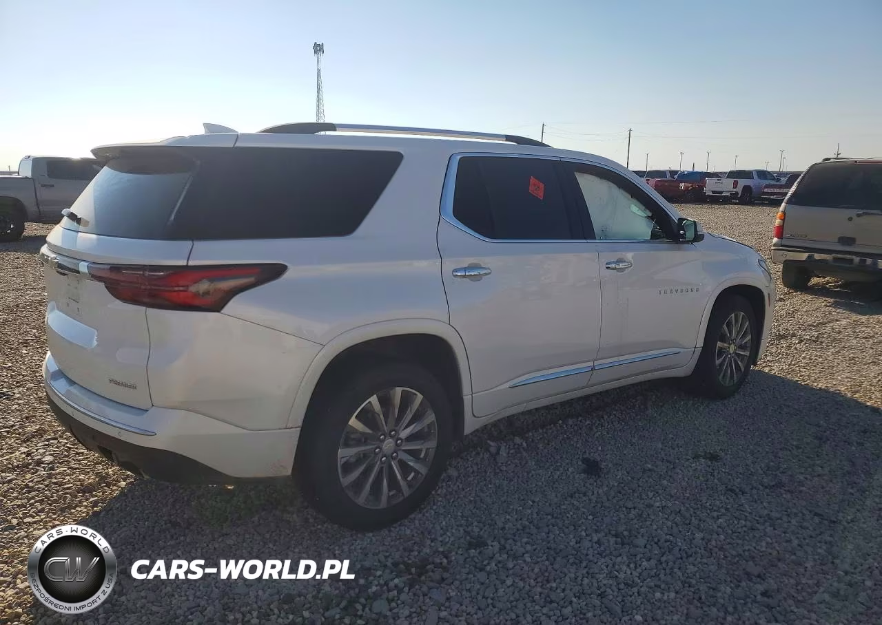 2023 Chevrolet Traverse Premier VIN:1GNERKKW3PJ280453 - 3