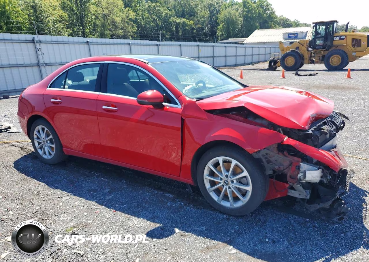 2020 Mercedes-Benz A 220 4Matic VIN:WDD3G4FB8LW041461 - 4