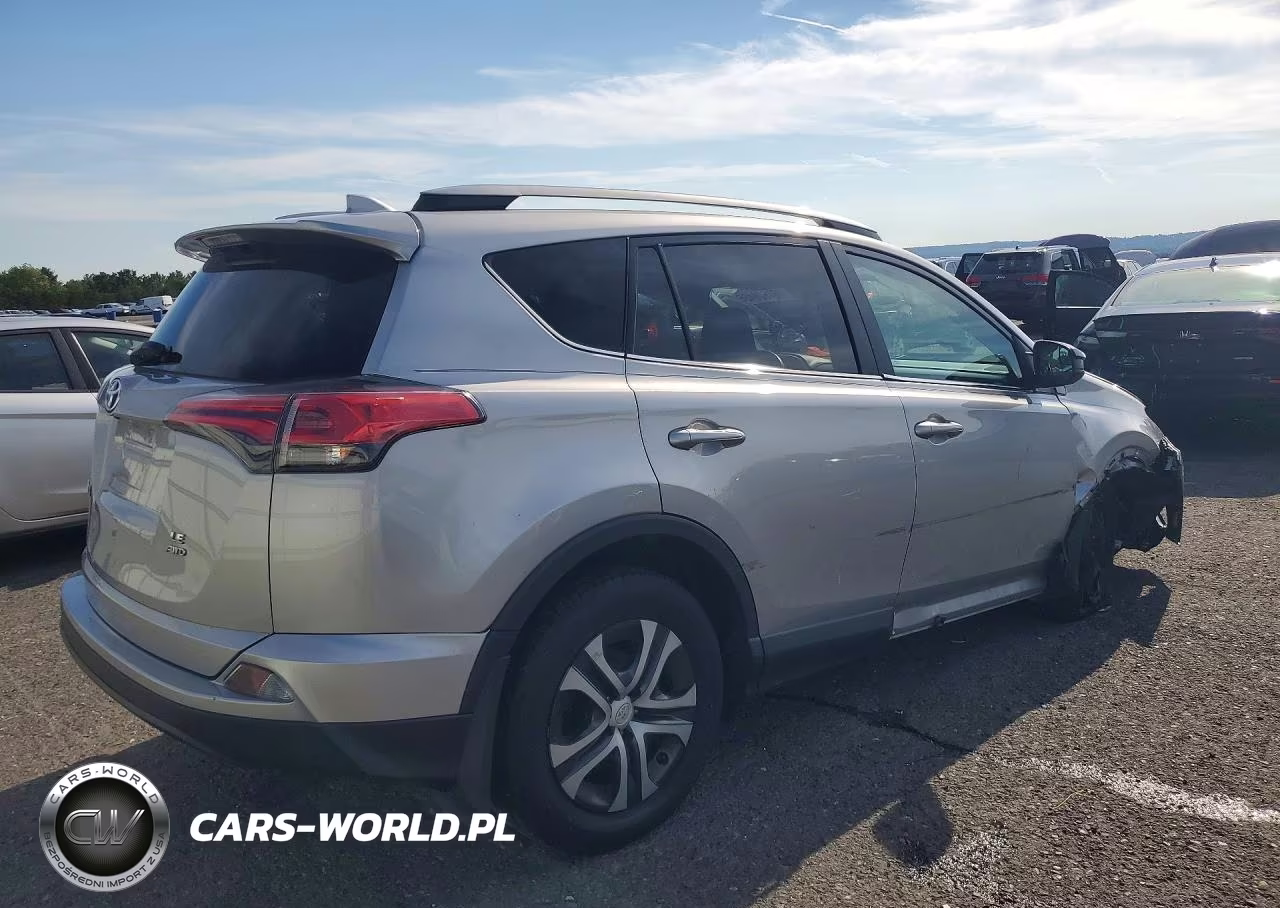 2017 Toyota Rav4 Le VIN:2T3BFREV7HW555020 - 3