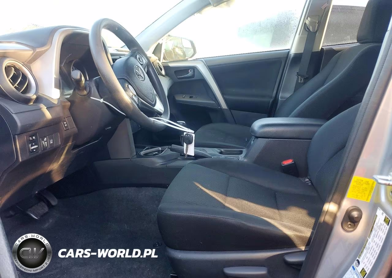 2017 Toyota Rav4 Le VIN:2T3BFREV7HW555020 - 7