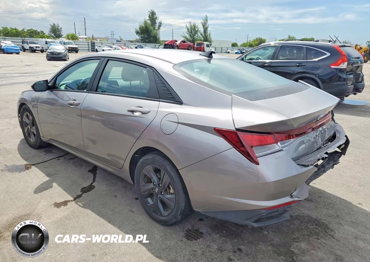 2023 Hyundai Elantra Sel VIN:KMHLM4AG5PU549177 - 2