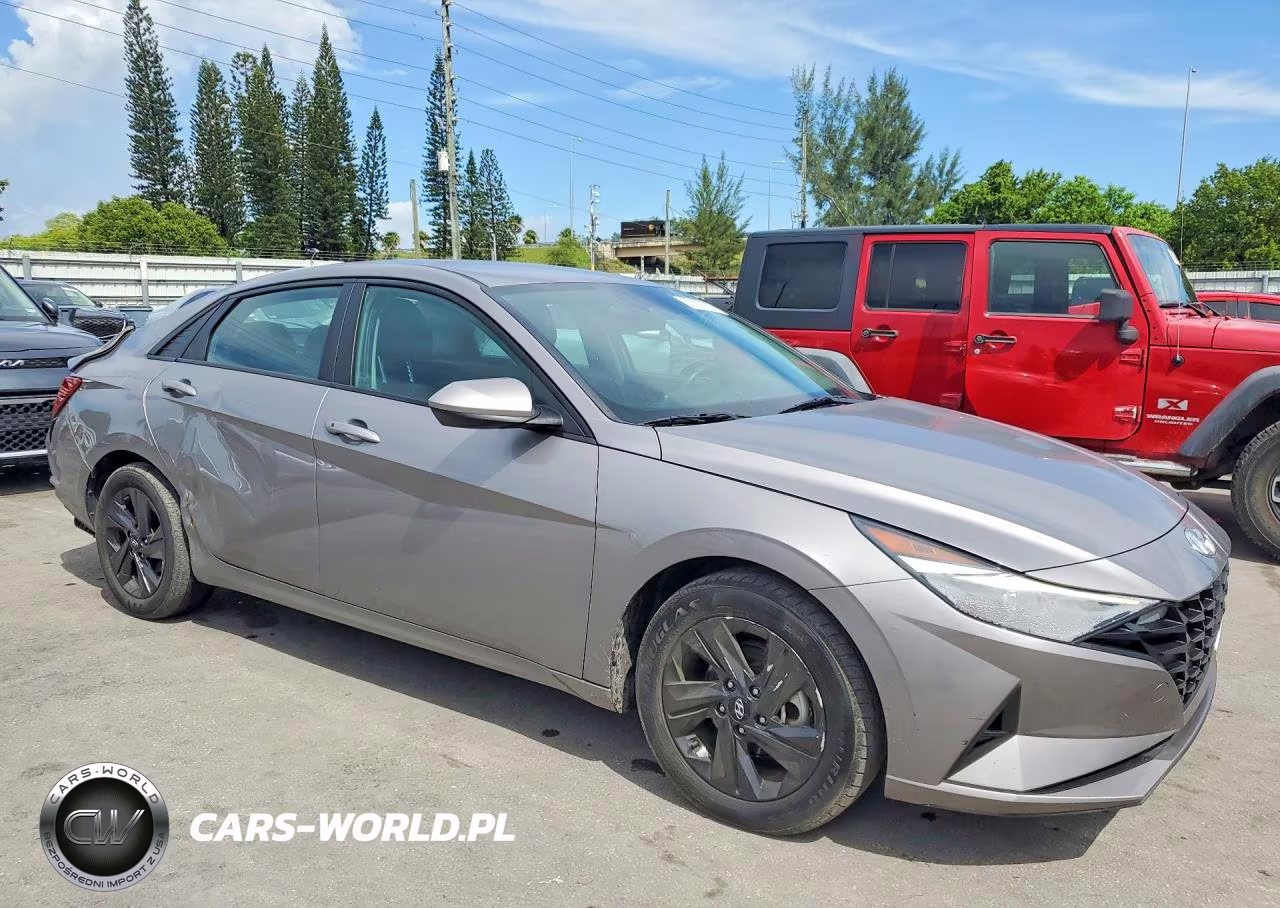 2023 Hyundai Elantra Sel VIN:KMHLM4AG5PU549177 - 4