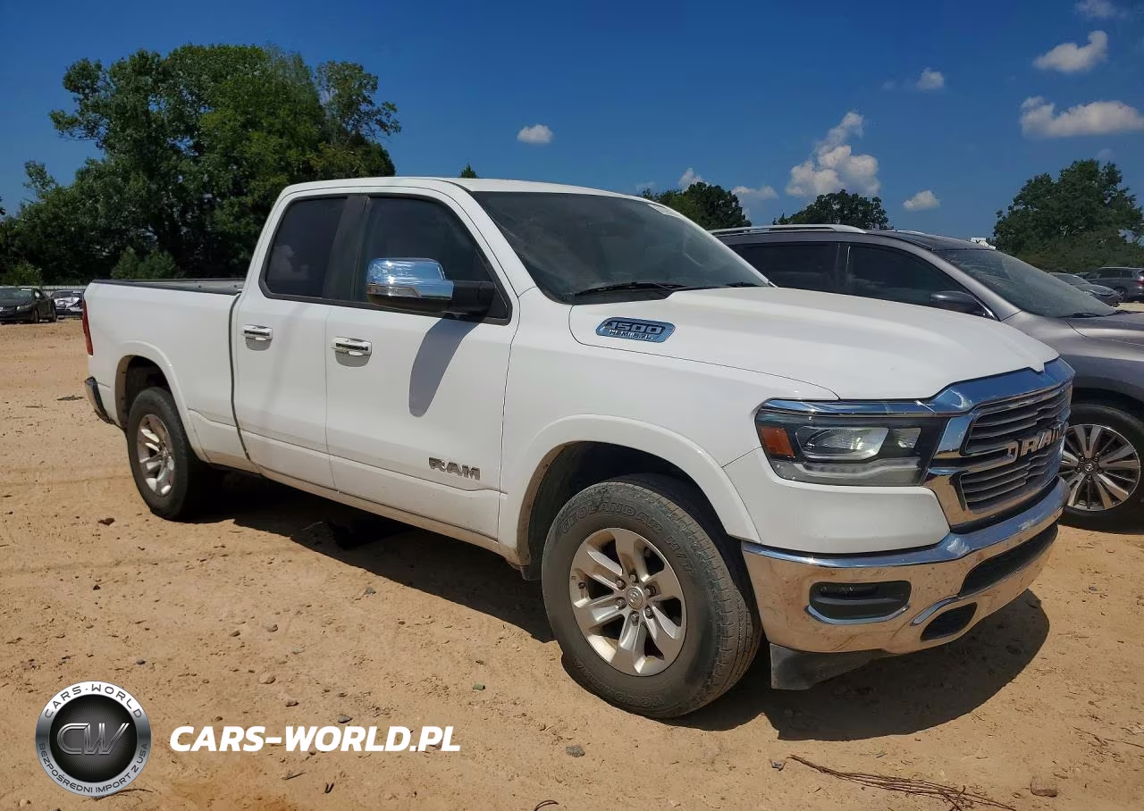 2020 Ram 1500 Laramie VIN:1C6SRFDT1LN318231 - 4