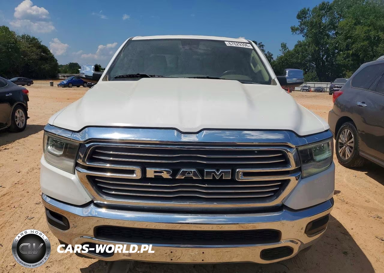2020 Ram 1500 Laramie VIN:1C6SRFDT1LN318231 - 5