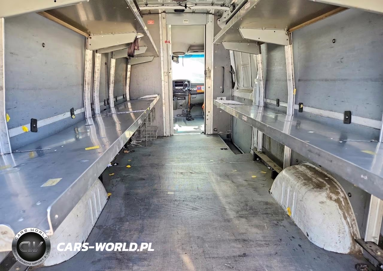 2014 Mercedes-Benz Sprinter 2500 Delivery Van VIN:WD3PE8DE5E5894053 - 10