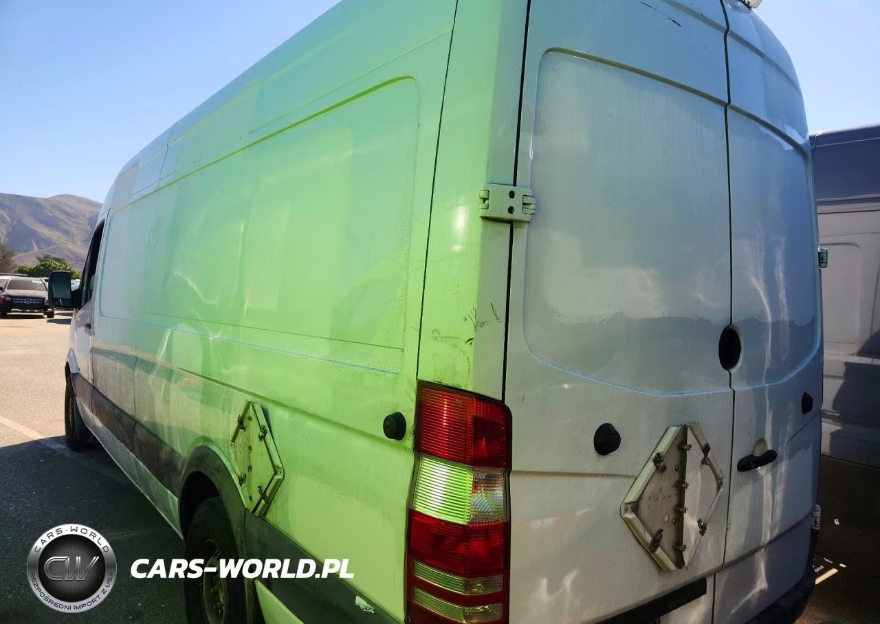 2014 Mercedes-Benz Sprinter 2500 Delivery Van VIN:WD3PE8DE5E5894053 - 2