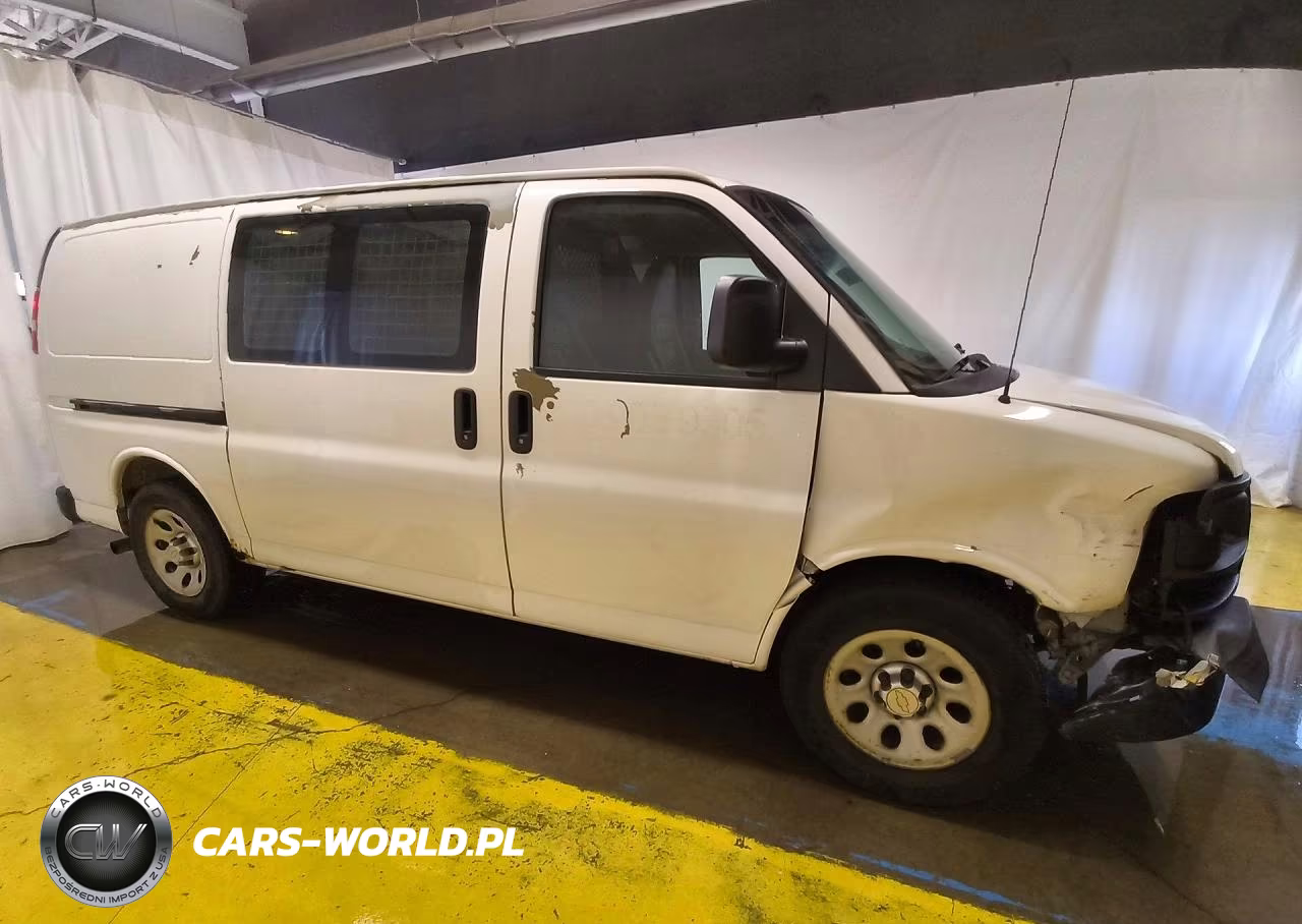 2012 Chevrolet Express G1500 VIN:1GCSGAFX1C1176424 - 4