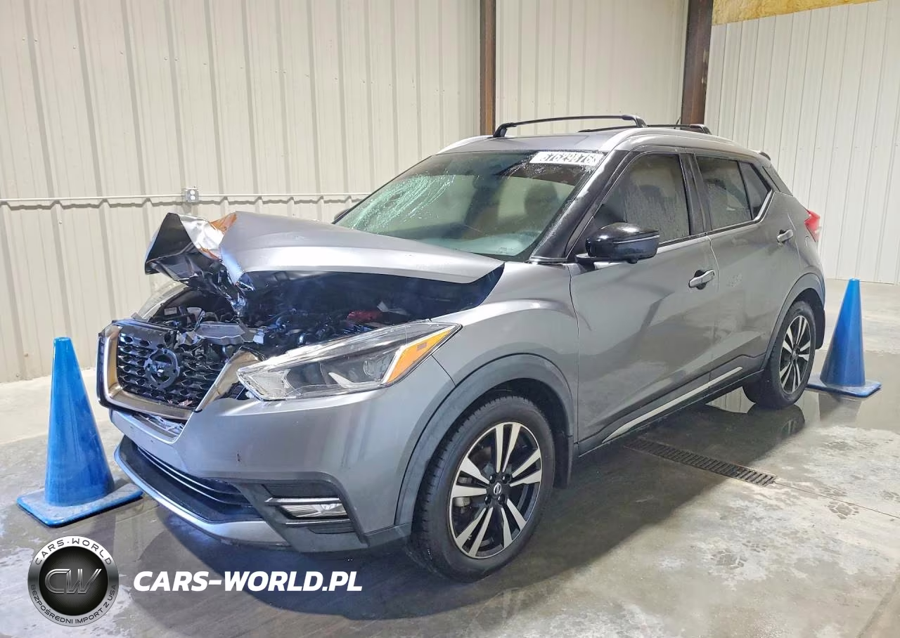 2019 Nissan Kicks Sr VIN:3N1CP5CU5KL494076 - 1