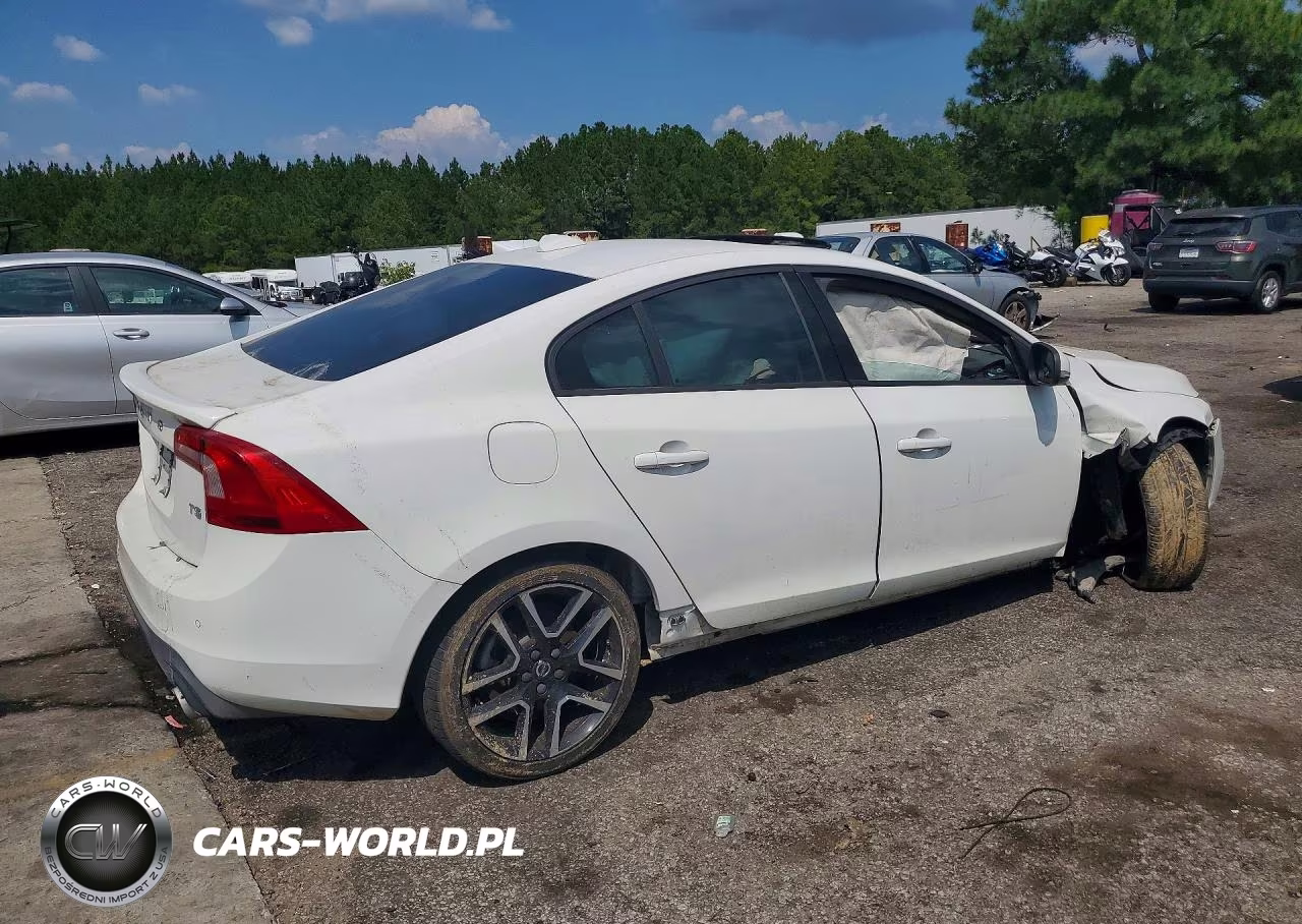 2017 Volvo S60 VIN:YV126MFL4H2438806 - 3