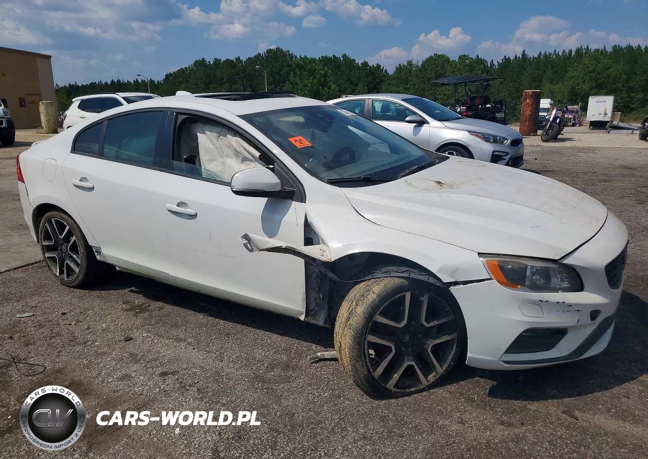 2017 Volvo S60 VIN:YV126MFL4H2438806 - 4