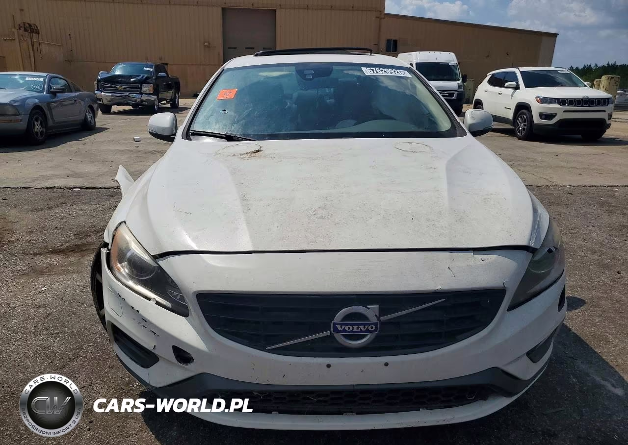 2017 Volvo S60 VIN:YV126MFL4H2438806 - 5
