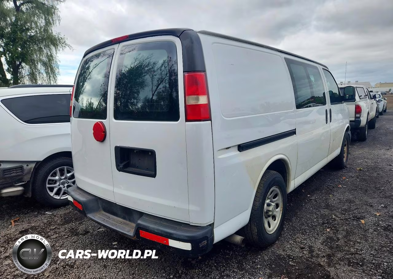 2014 Chevrolet Express G1500 VIN:1GCSGAFX0E1163604 - 3