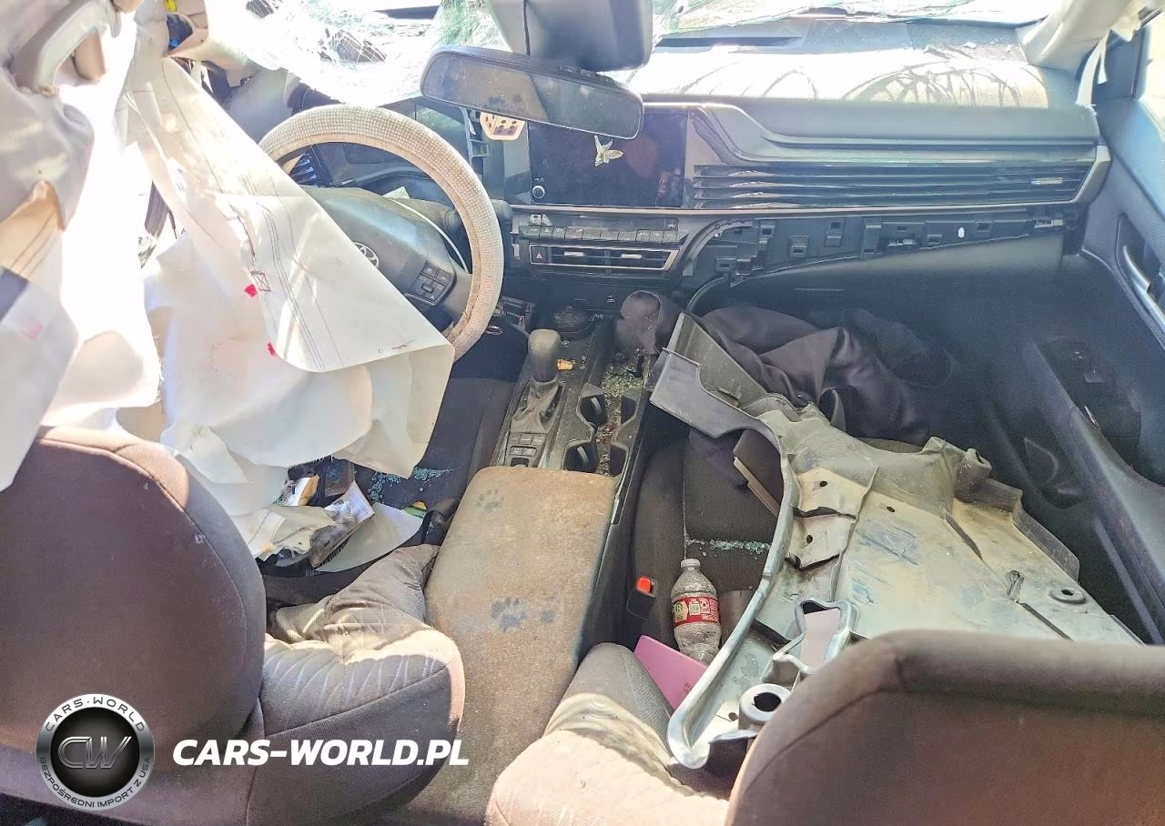 2026 Toyota Camry Le VIN:4T1DAACK4TU686361 - 8