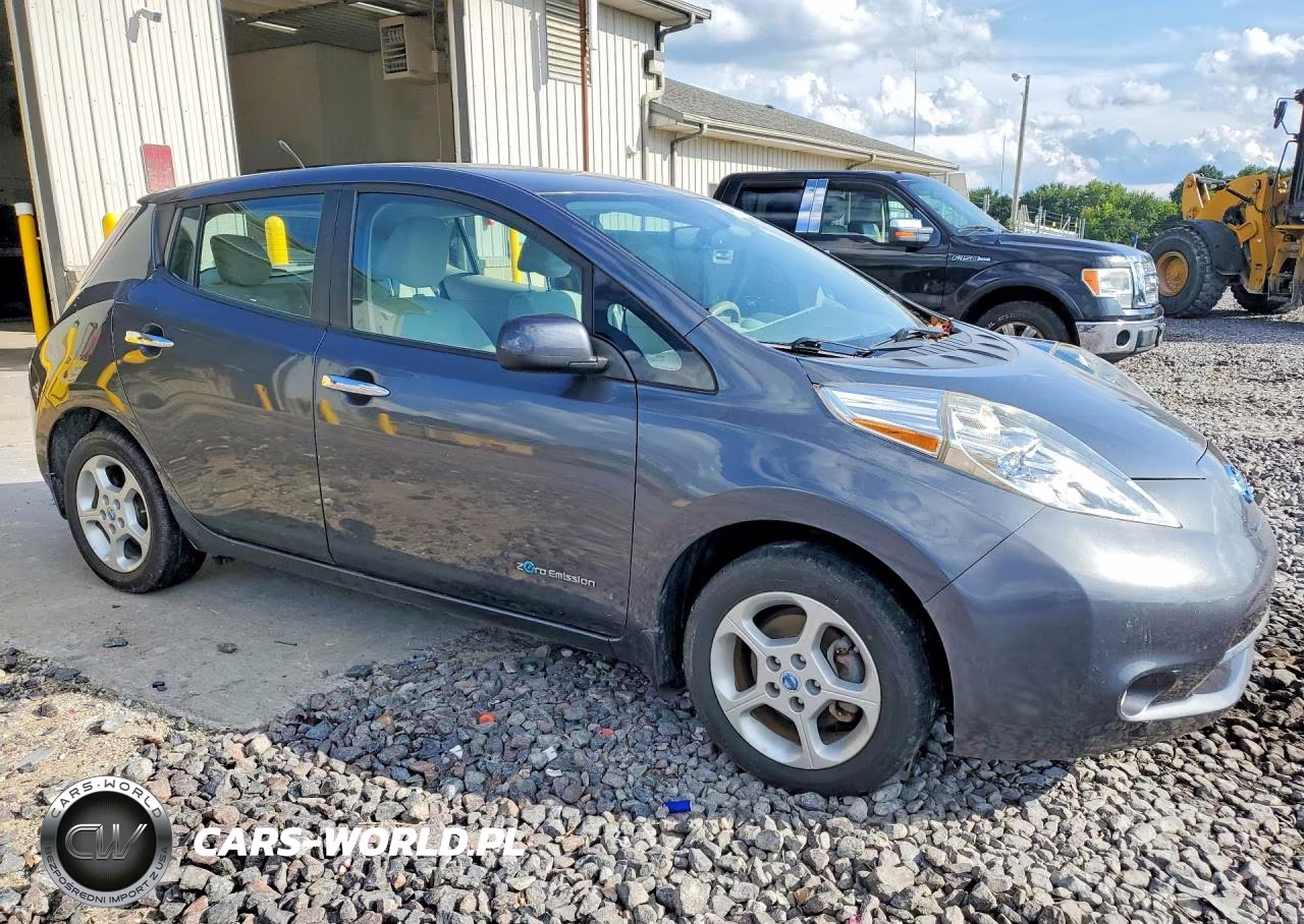 2013 Nissan Leaf S VIN:1N4AZ0CP2DC421621 - 4