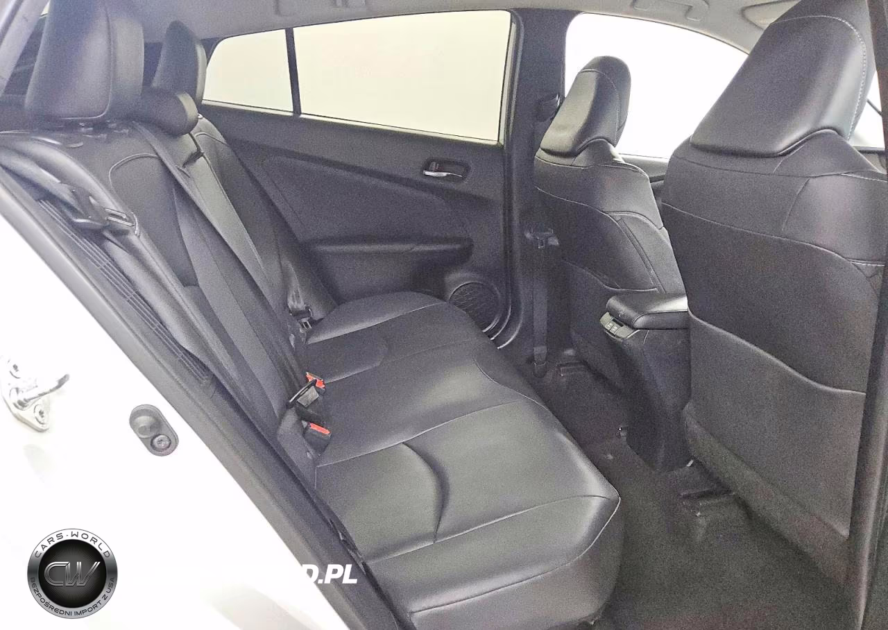 2021 Toyota Prius Prime Xle VIN:JTDKAMFP9M3196235 - 10