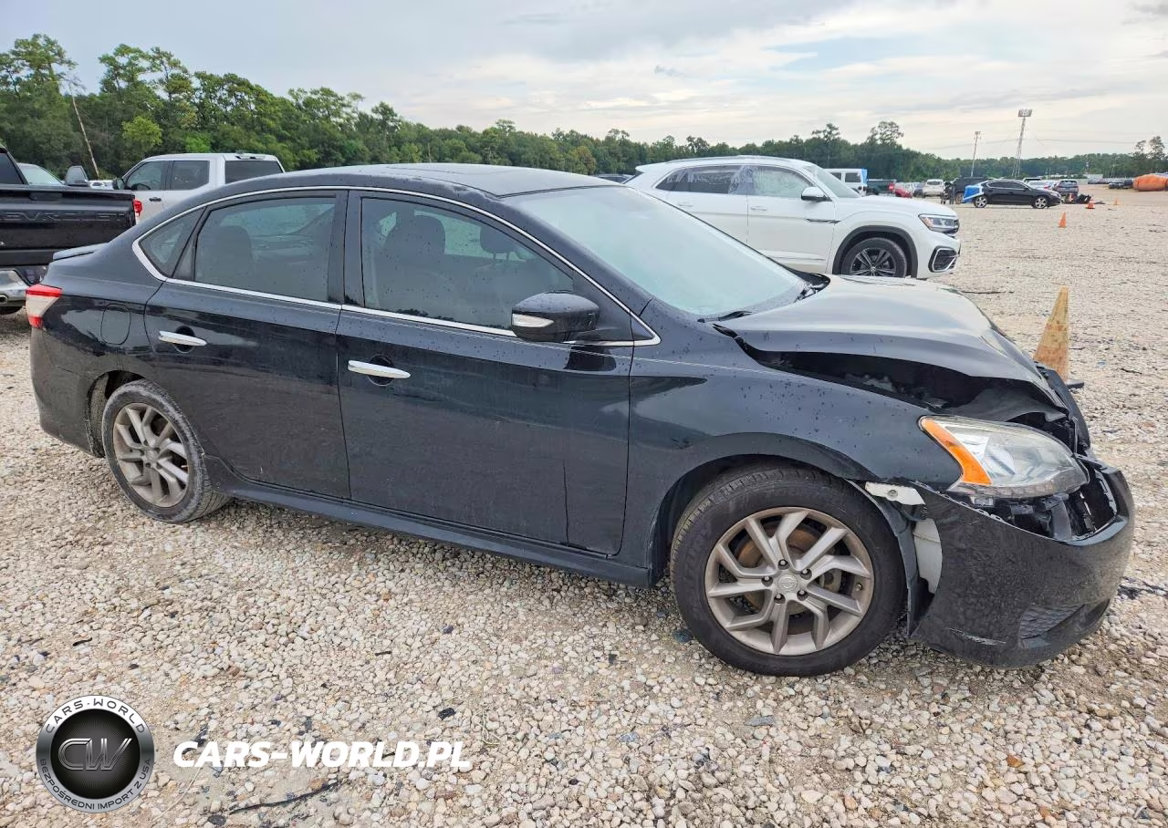 2015 Nissan Sentra Sr VIN:3N1AB7AP2FY274482 - 4