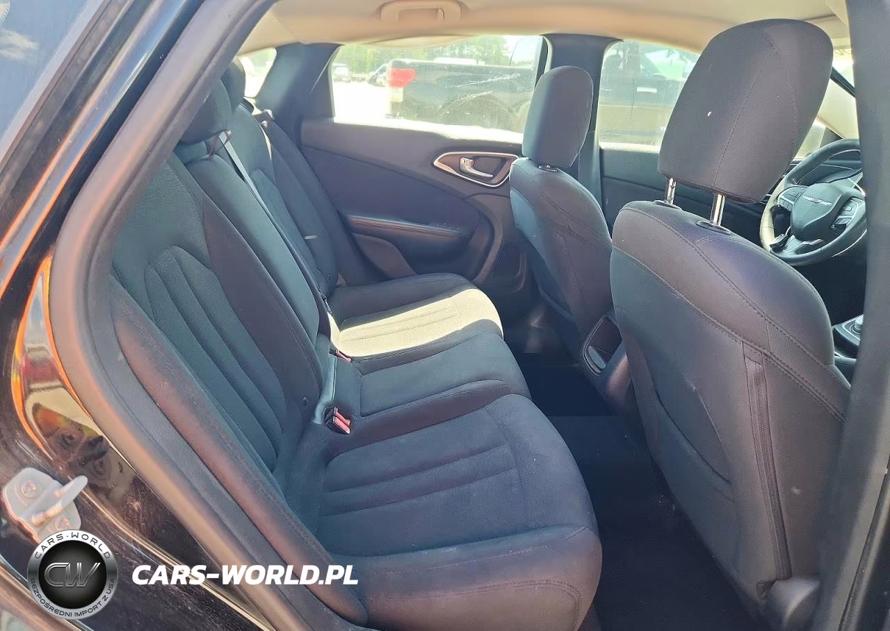 2015 Chrysler 200 Limited VIN:1C3CCCAB0FN576807 - 10