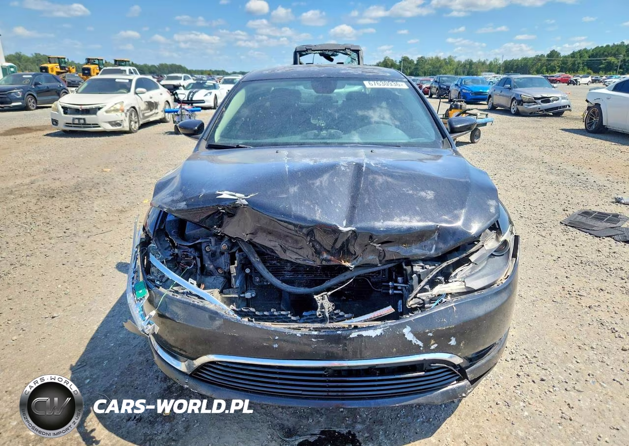 2015 Chrysler 200 Limited VIN:1C3CCCAB0FN576807 - 5