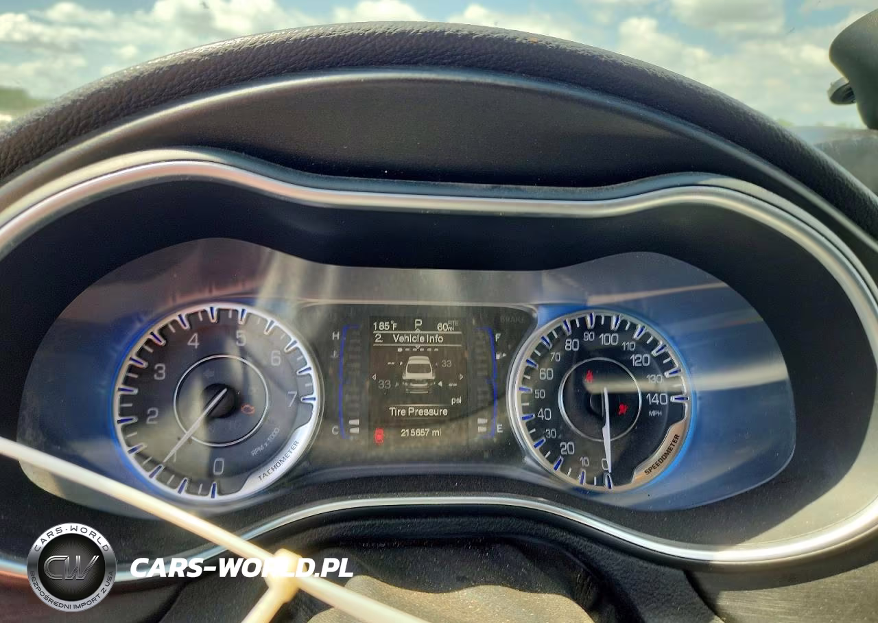 2015 Chrysler 200 Limited VIN:1C3CCCAB0FN576807 - 9