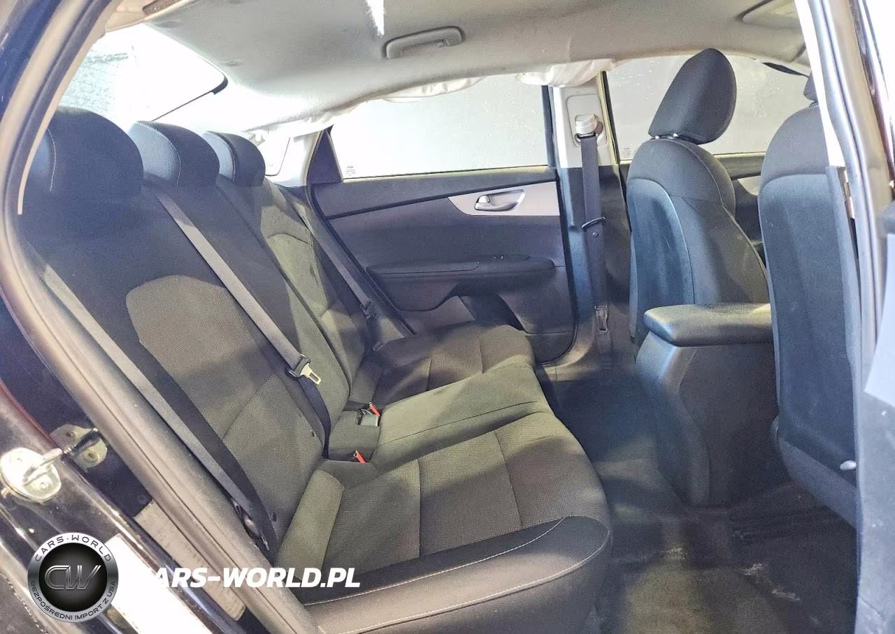 2023 Kia Forte Lxs VIN:3KPF24AD1PE567252 - 10