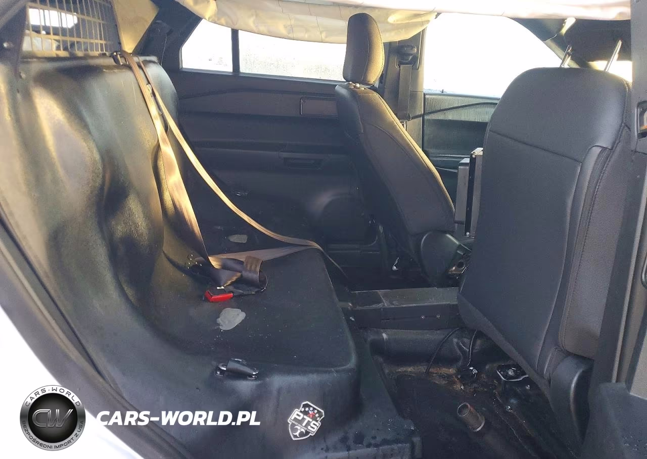 2021 Ford Explorer Police Interceptor VIN:1FM5K8AW8MNA06845 - 10