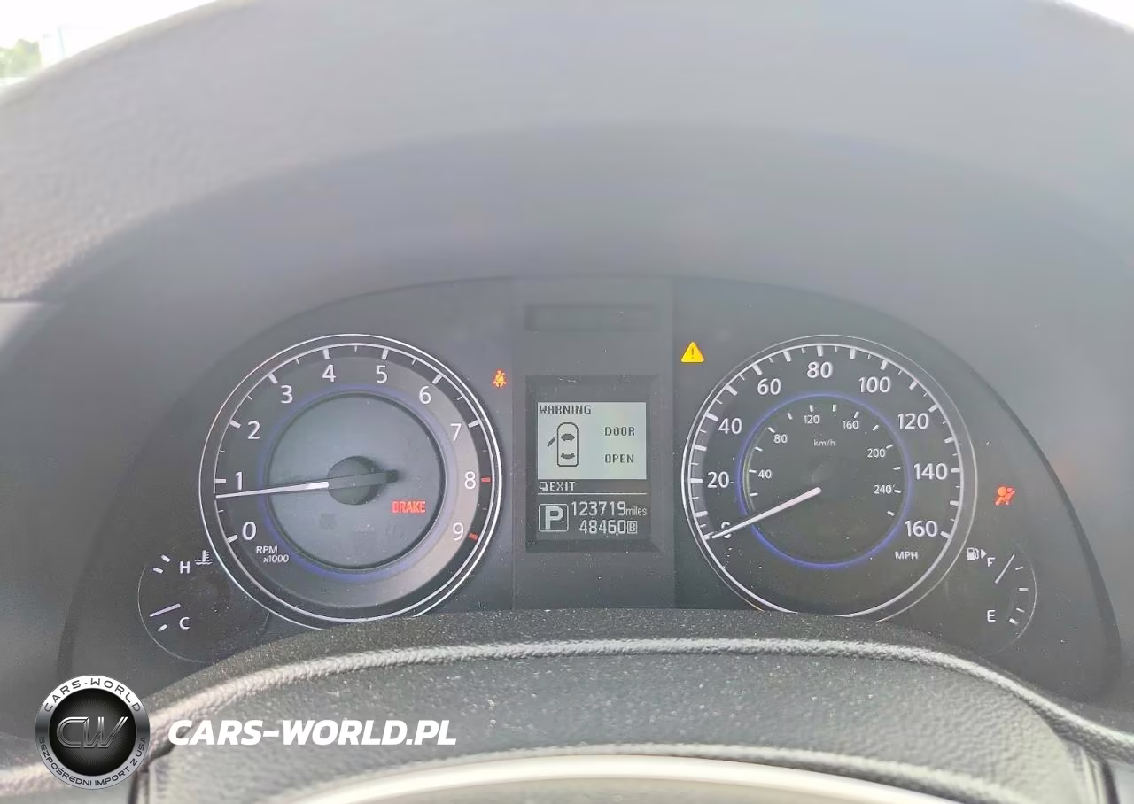 2015 Infiniti Q60 Coupe Journey VIN:JN1CV6EK8FM870627 - 9