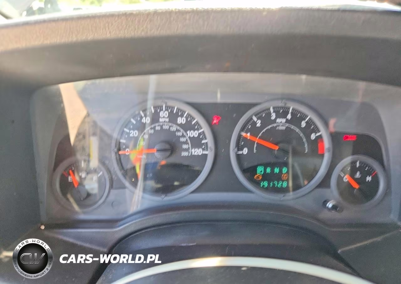 2008 Jeep Patriot Sport VIN:1J8FT280X8D589122 - 9