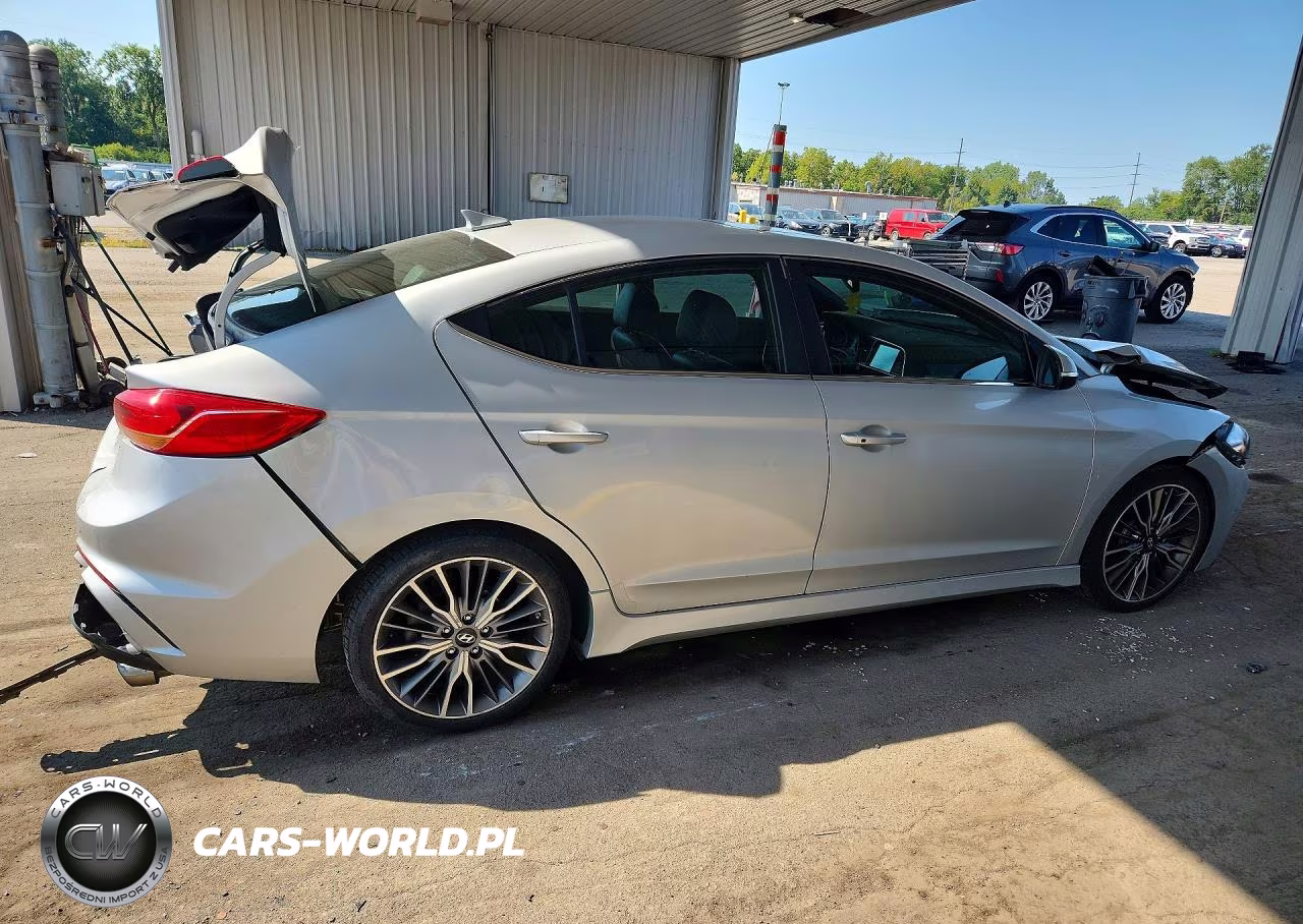 2018 Hyundai Elantra Sport VIN:KMHD04LB0JU552920 - 3