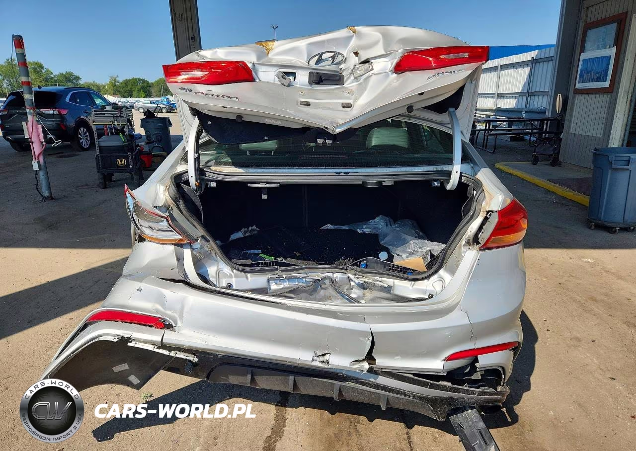 2018 Hyundai Elantra Sport VIN:KMHD04LB0JU552920 - 6