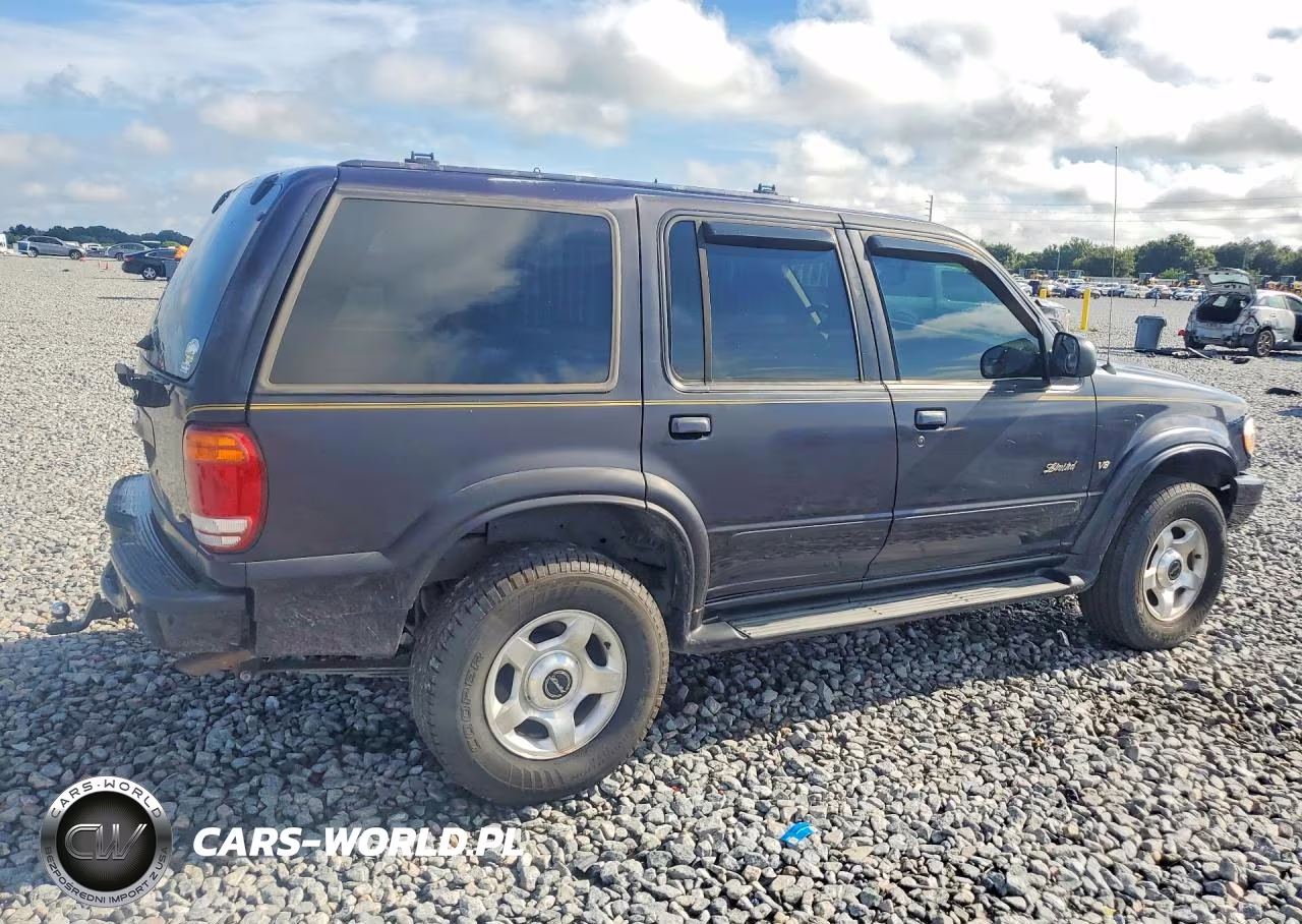 2000 Ford Explorer Limited VIN:1FMDU65P1YZA64274 - 3