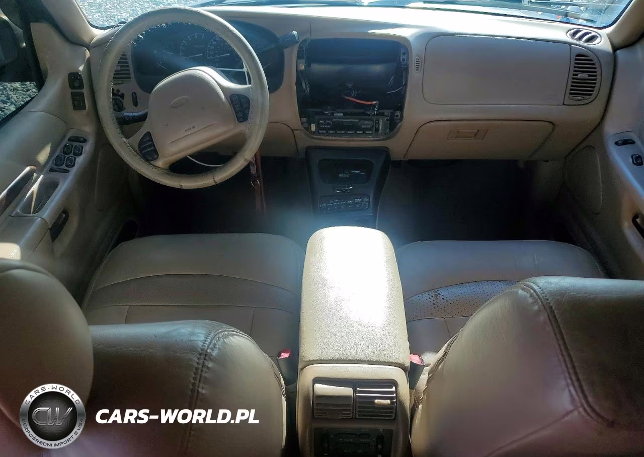 2000 Ford Explorer Limited VIN:1FMDU65P1YZA64274 - 8