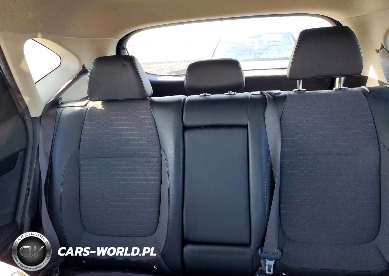 2021 Kia Seltos S VIN:KNDEUCAA0M7046766 - 10