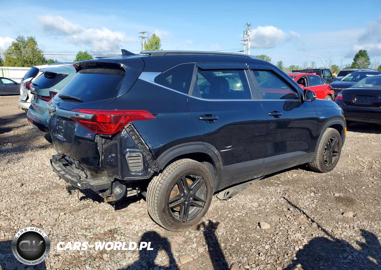 2021 Kia Seltos S VIN:KNDEUCAA0M7046766 - 3