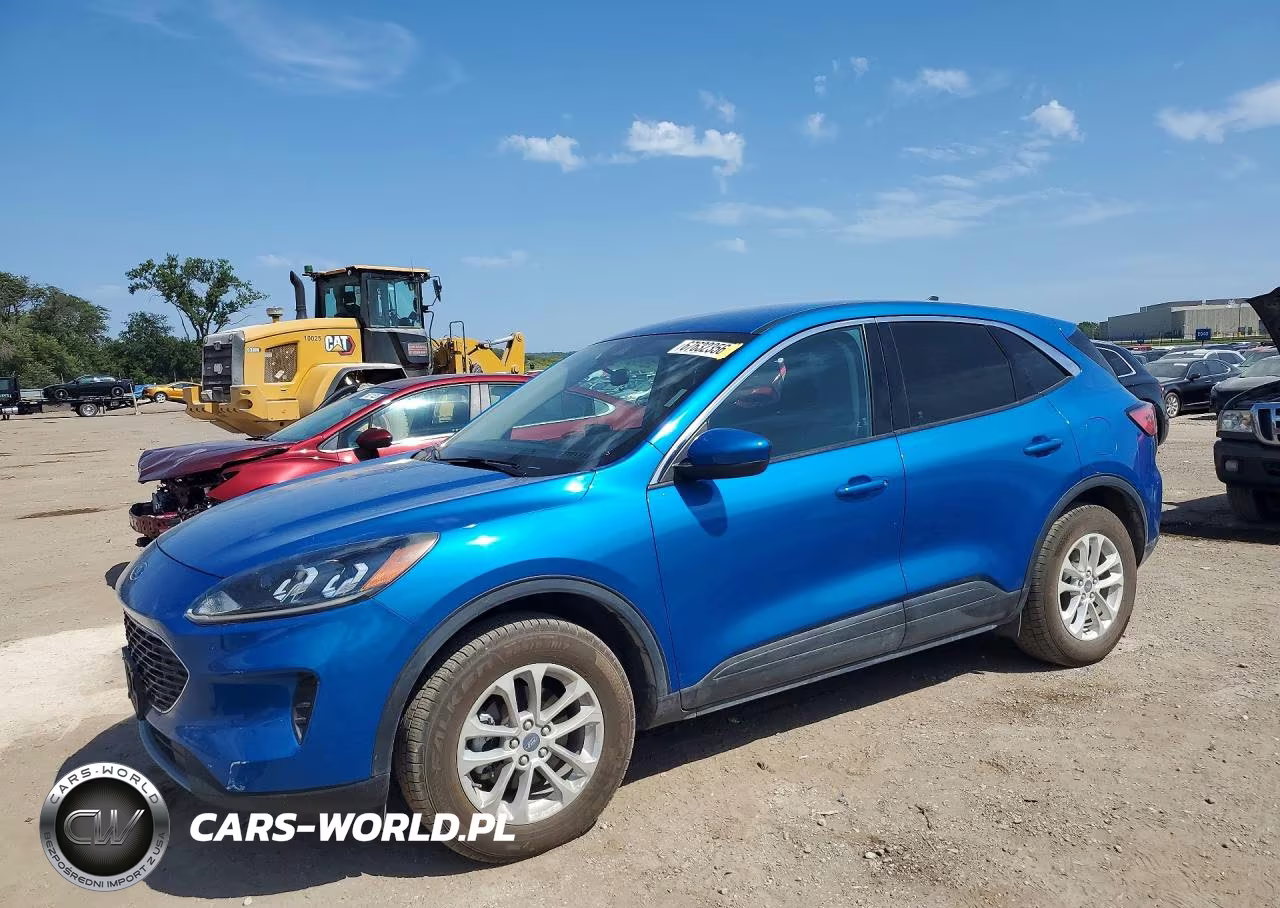 2020 Ford Escape Se