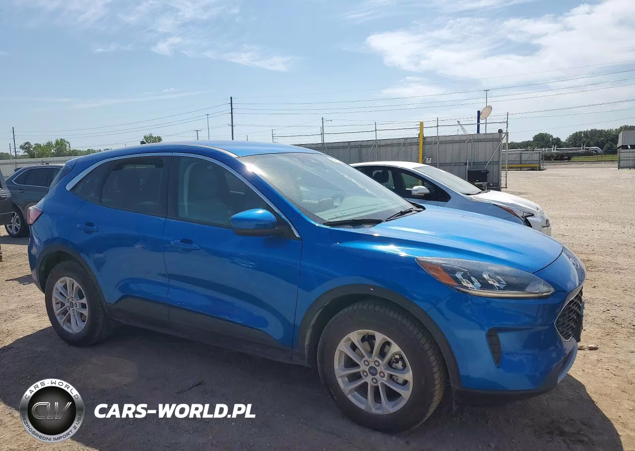 2020 Ford Escape Se VIN:1FMCU9G66LUC15701 - 4