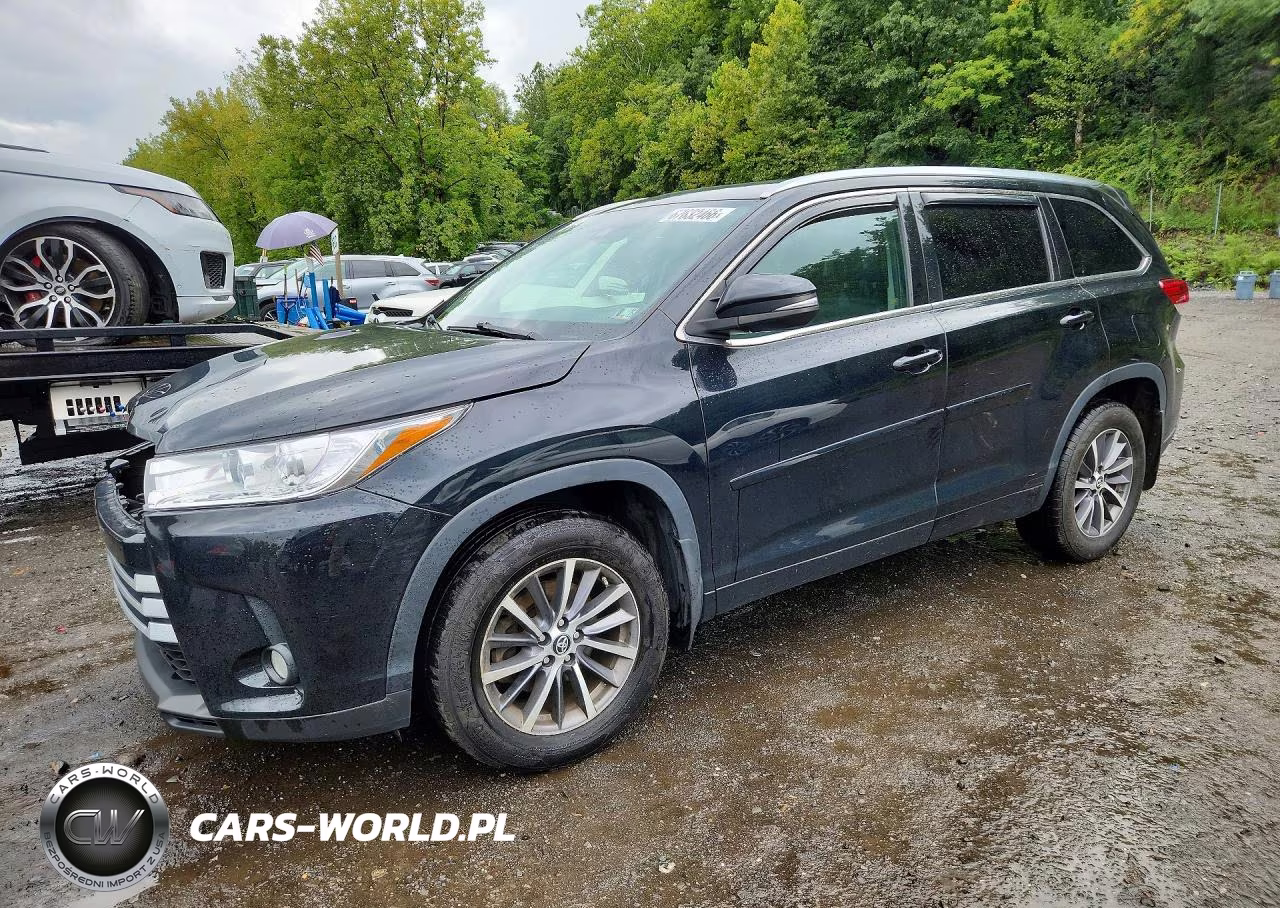 2018 Toyota Highlander Se VIN:5TDJZRFHXJS898889 - 1