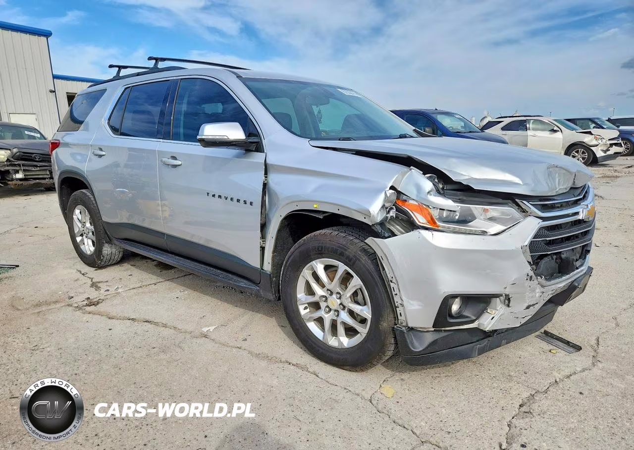2019 Chevrolet Traverse Lt VIN:1GNERGKW4KJ318469 - 4
